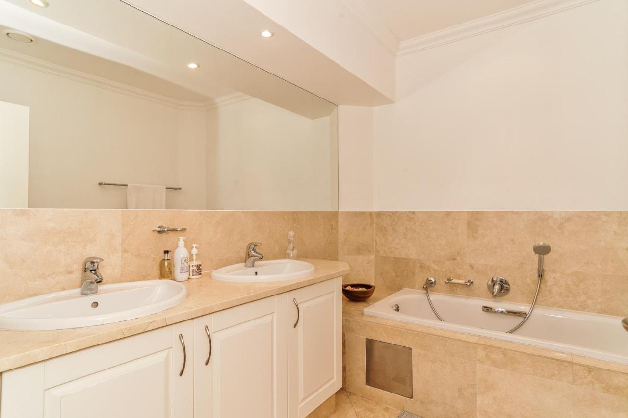 204 Oyster Rock - By Stay In Umhlanga Durban Kültér fotó